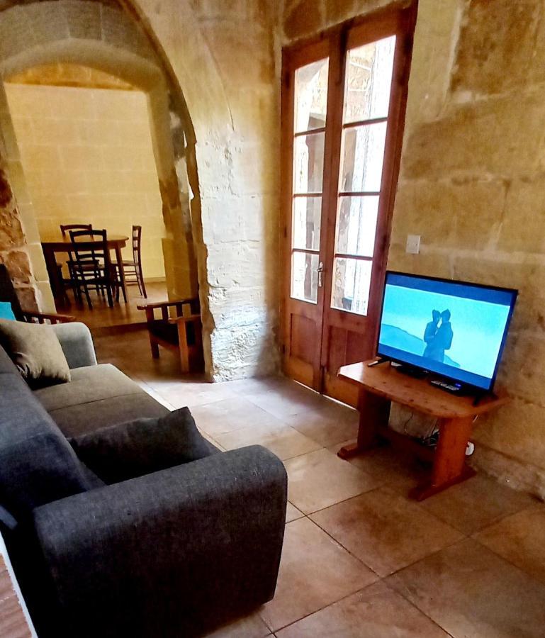 Ta Lucia Farmhouse With Private Pool And Bbq Villa Santa Lucija  Exterior photo